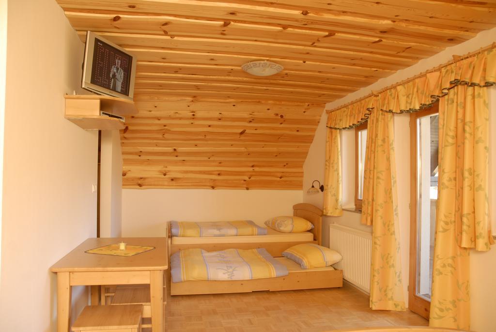 Tourist Farm Gradisnik Apartment Solčava Exterior foto